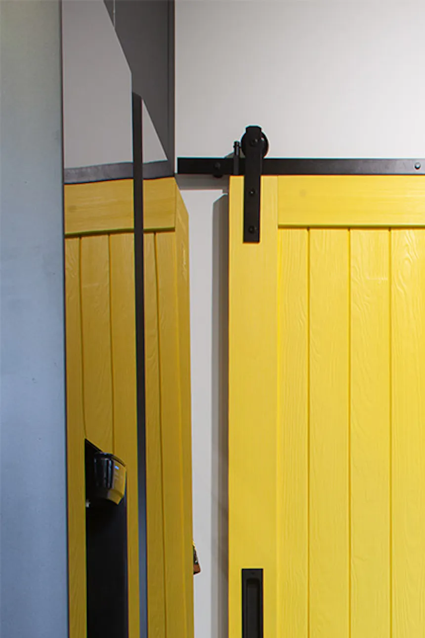 porte garde-manger coulissante jaune