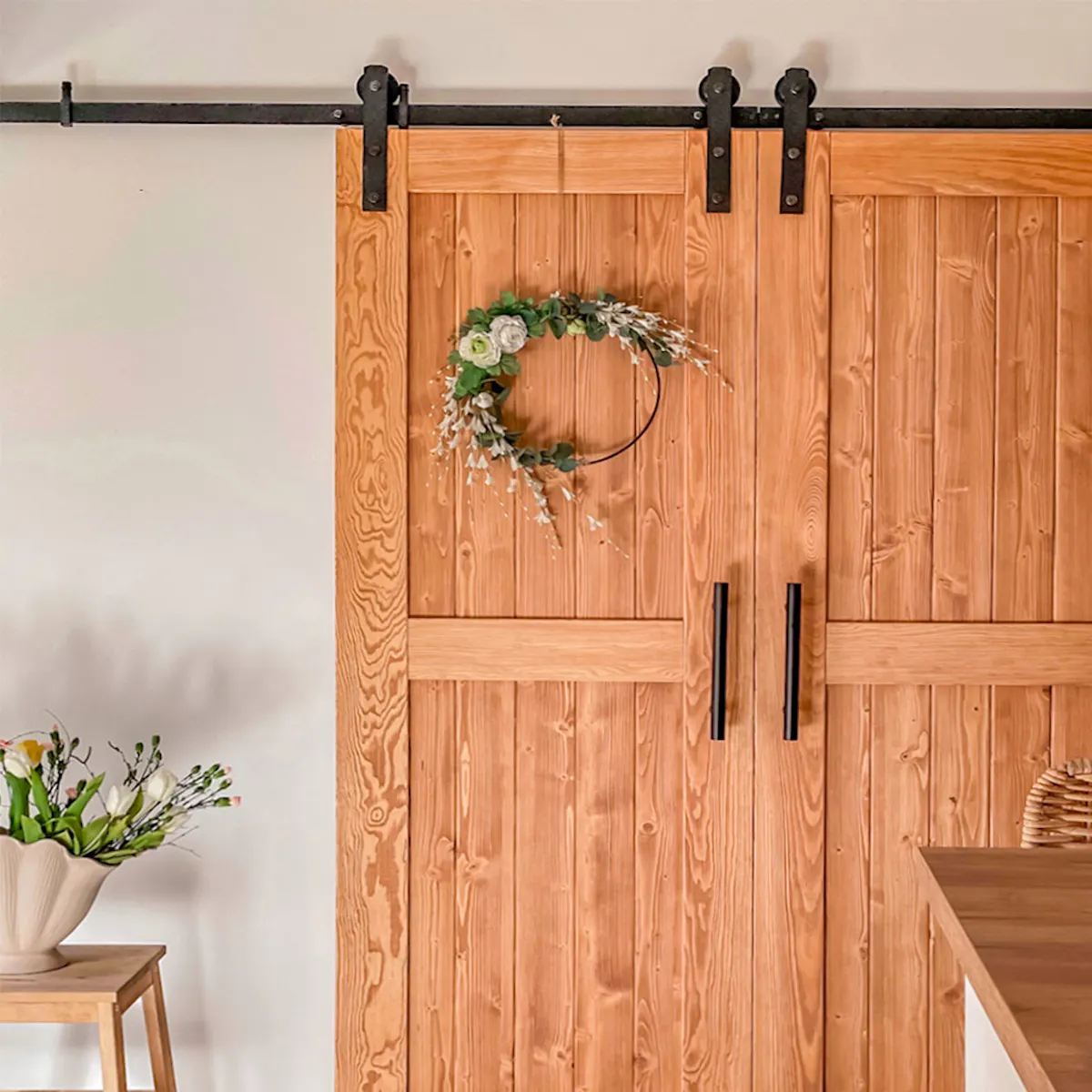 portes coulissantes à deux vantaux en bois massif
