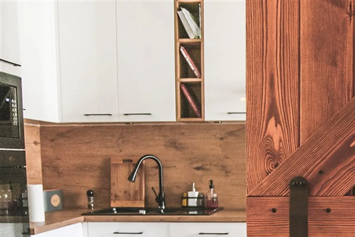 Scandinavian style interior, loft style interior, kitchen door, barn door, brushed sliding door, solid wood sliding door, kitchen sliding door, sliding door handle, kitchen entrance, wood in the kitchen