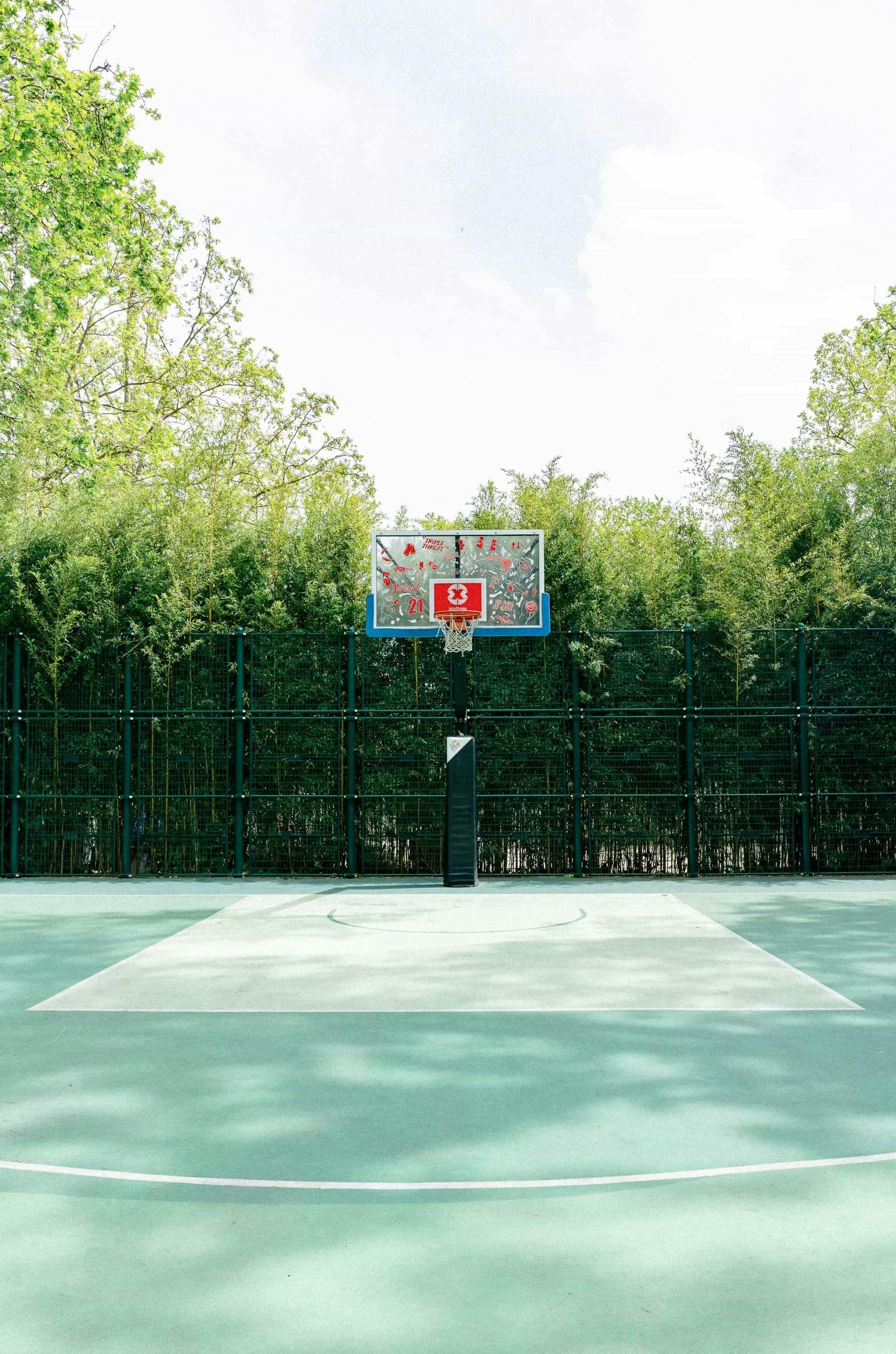 Square Montsouris basketball playground in Paris 14