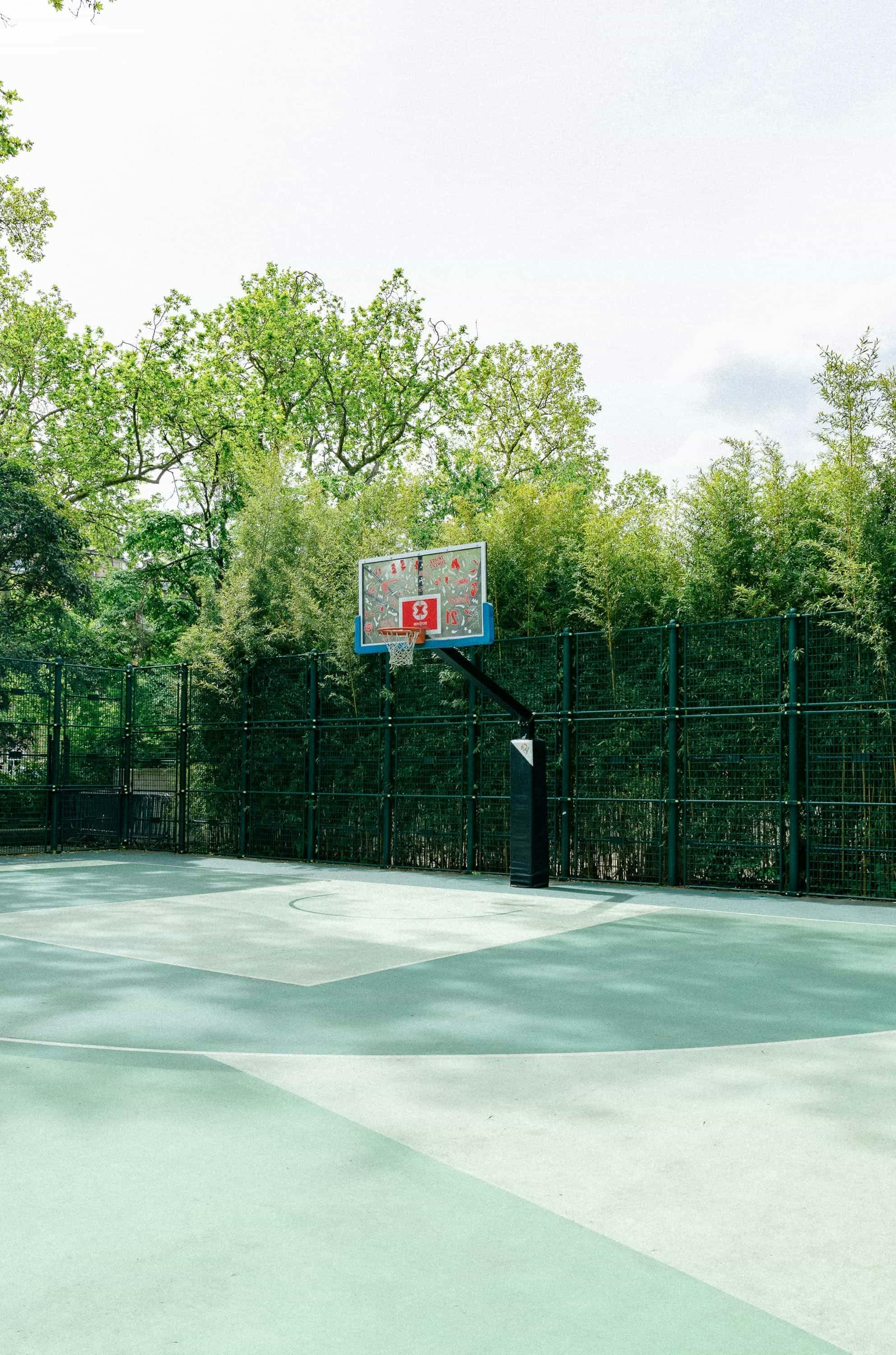 Square Montsouris basketball playground in Paris 14