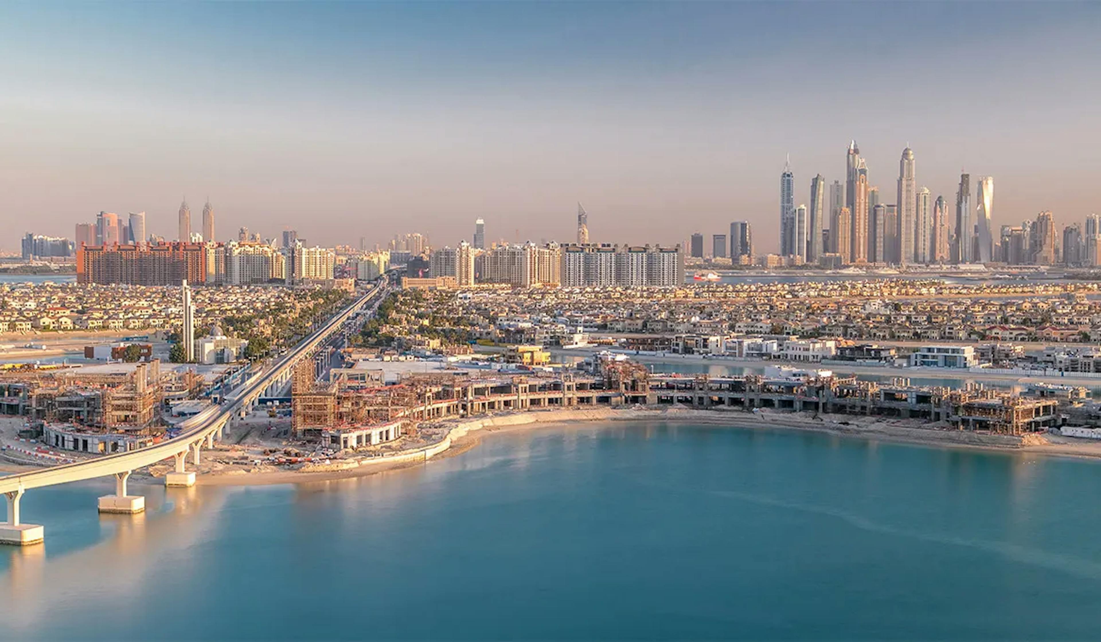 Palm Jumeirah: Iconic Island Living