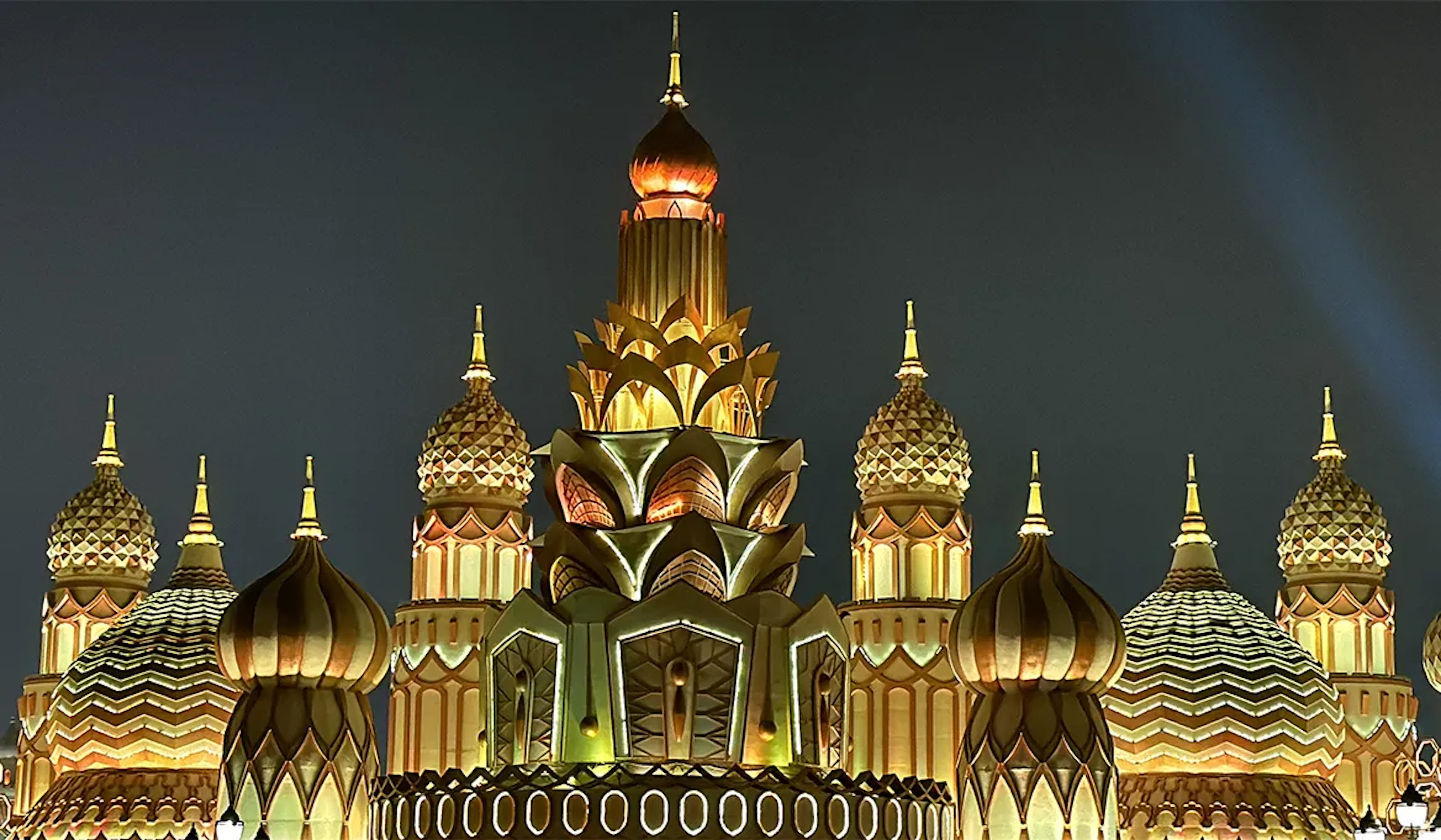 Your Insider’s Guide to Dubai’s Global Village Adventure