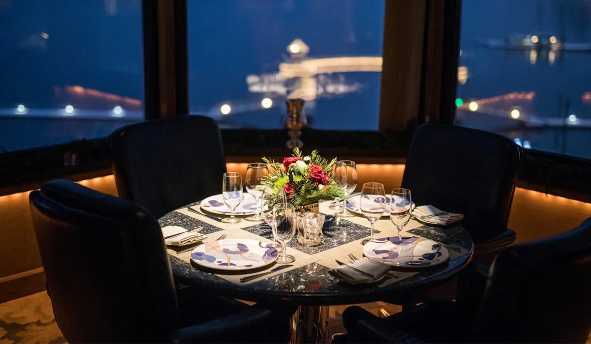 Retail and Dining Options at Bay Square