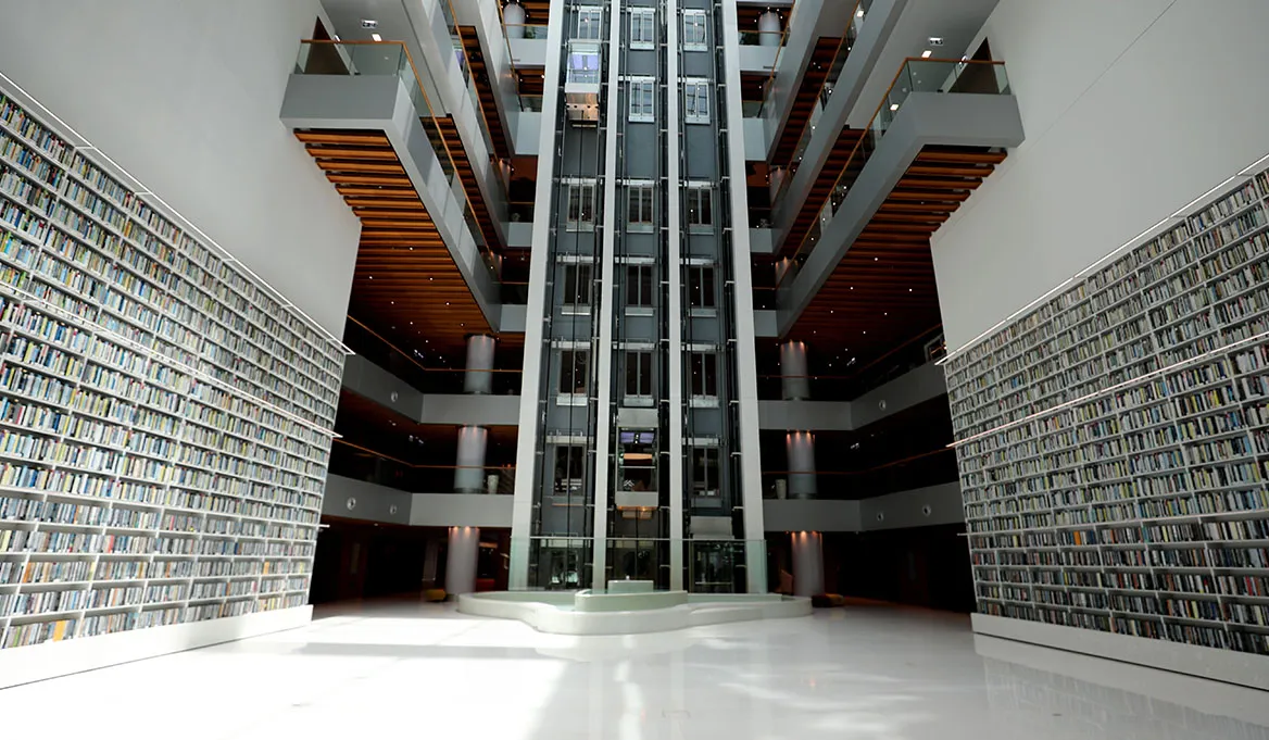 Amazing Mohammed Bin Rashid Library Photos Dubai | 11Prop