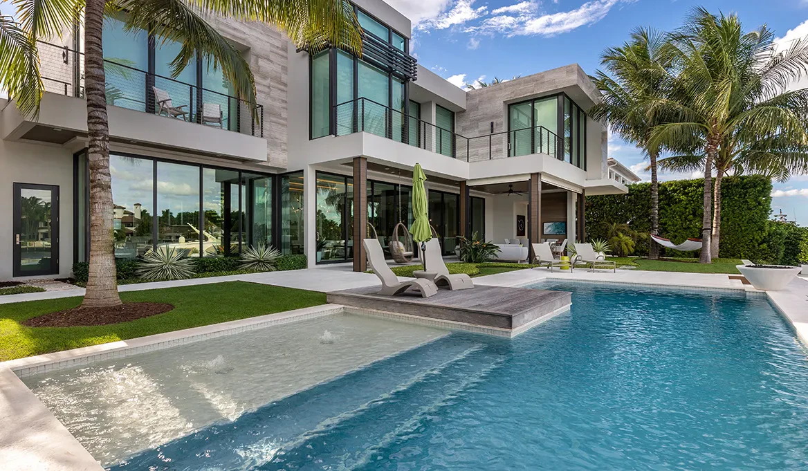 Experience Palm Jumeirah Luxury Living at Its Finest