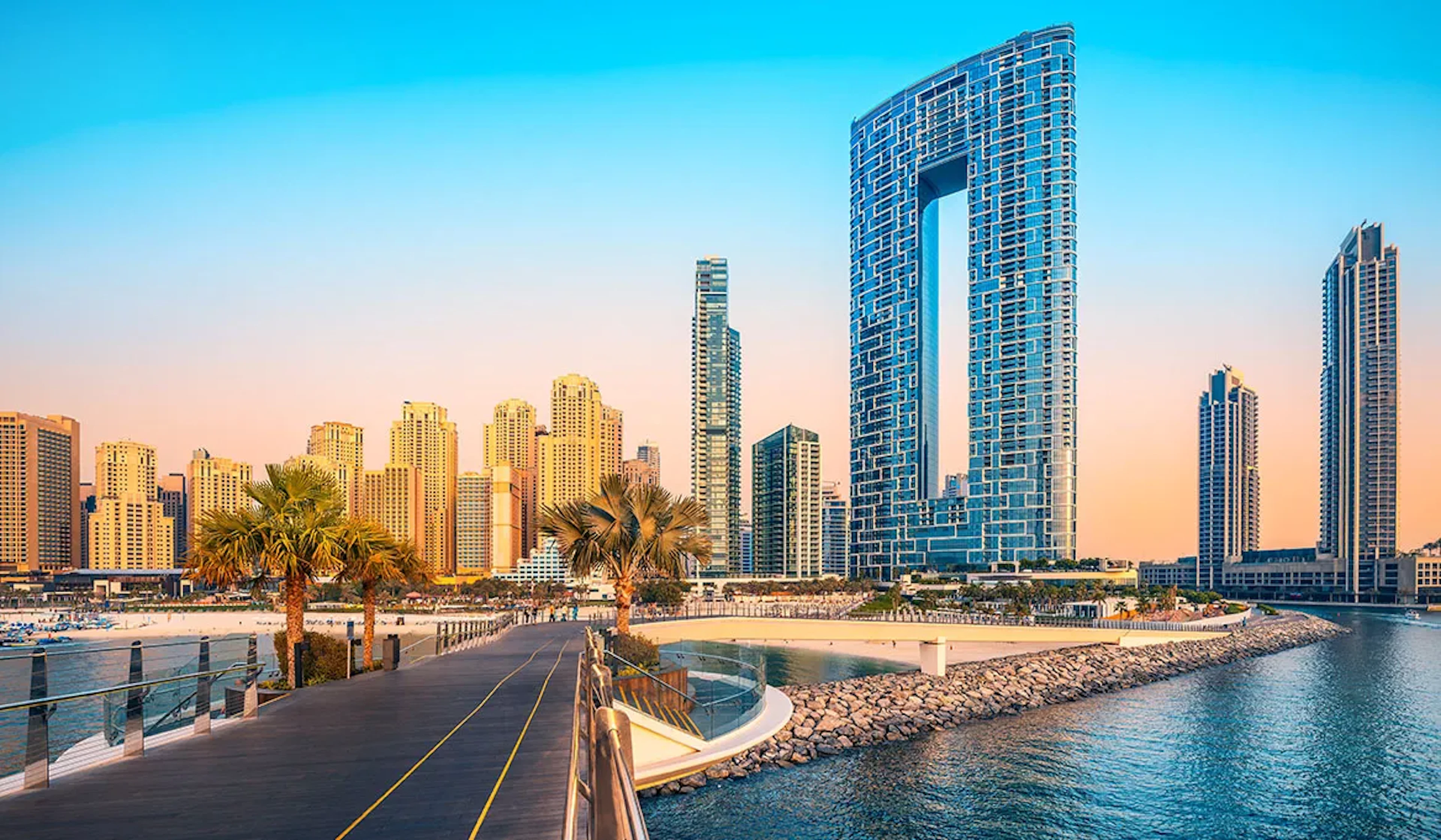 What Makes Villas in Jumeirah Park a Good Investment?