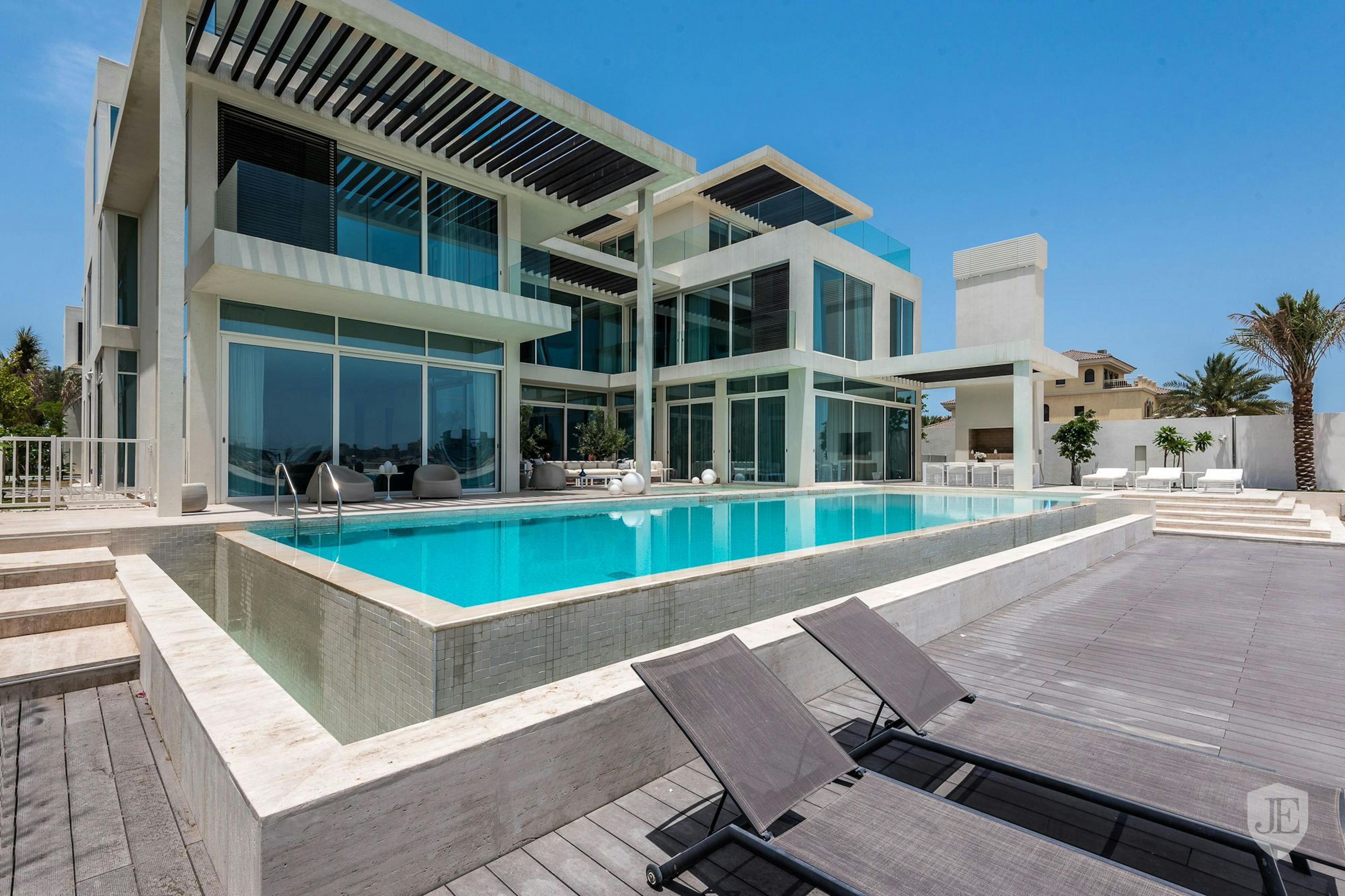 Luxury Ascended Villa in Palm Jumeirah