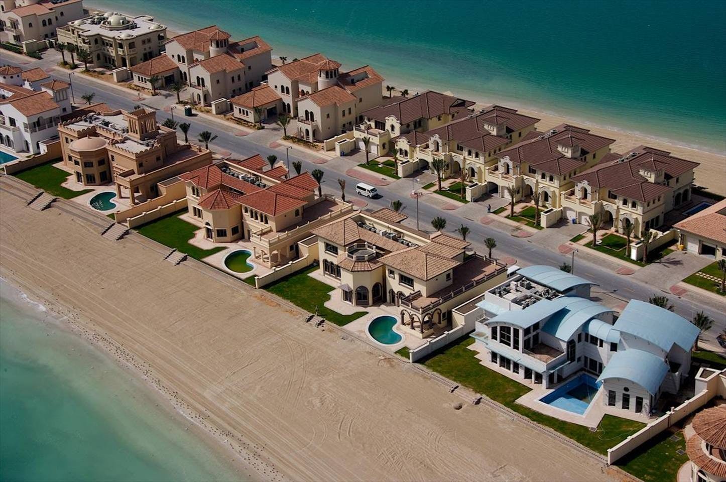 The Palm Jumeirah Frond N Garden Villa