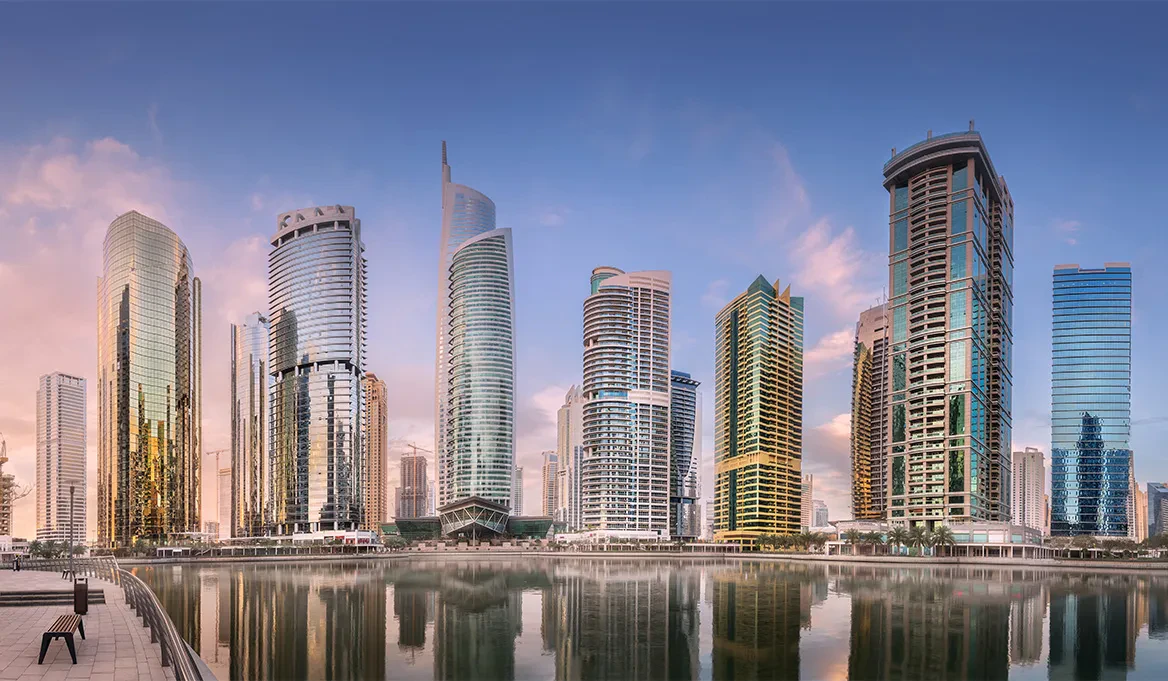 Discover the Unique Experience of Living in Jumeirah Lake Towers (JLT)