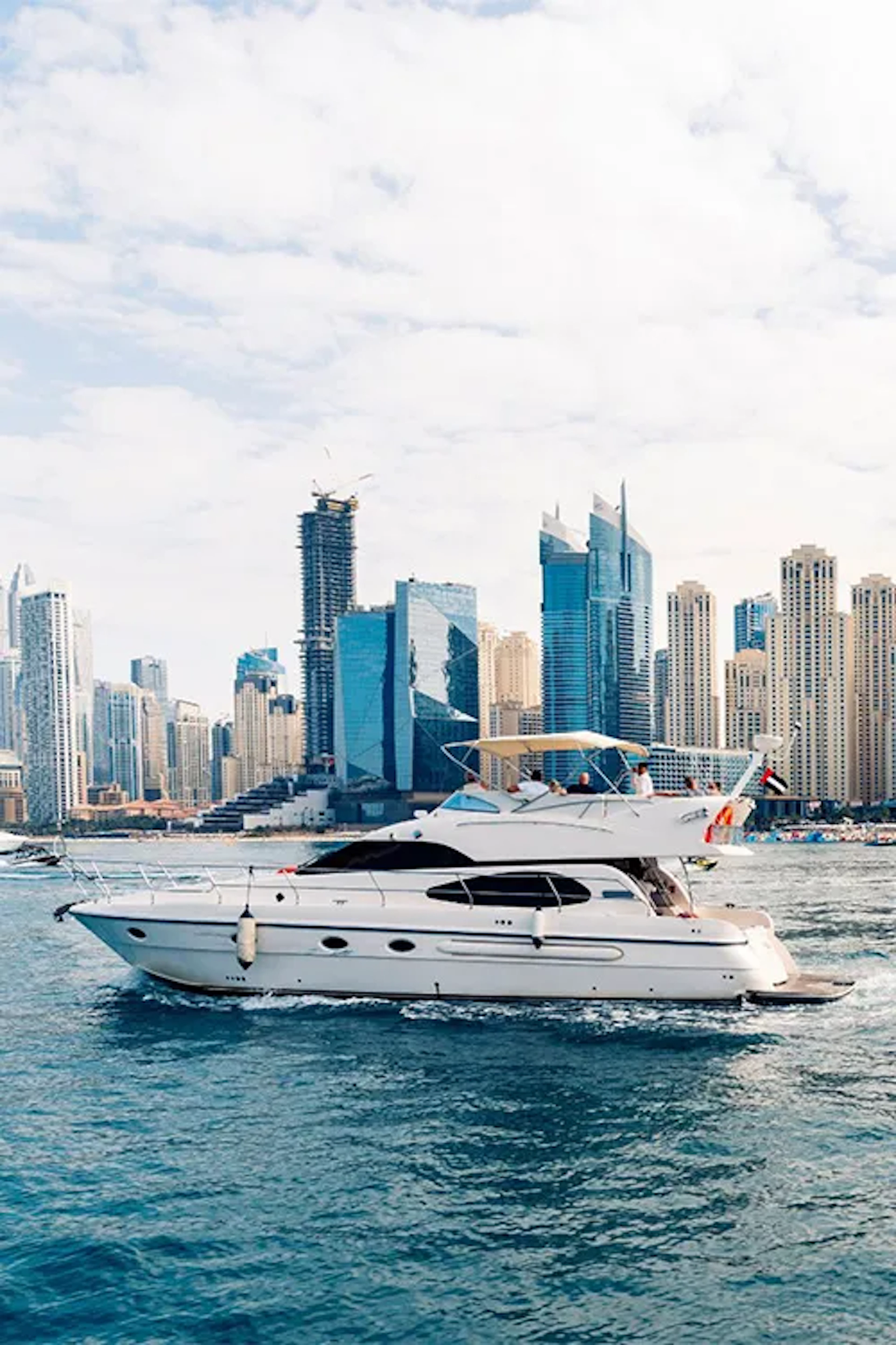 Why Yacht Dubai Marina is a Top Choice for Waterfront Living