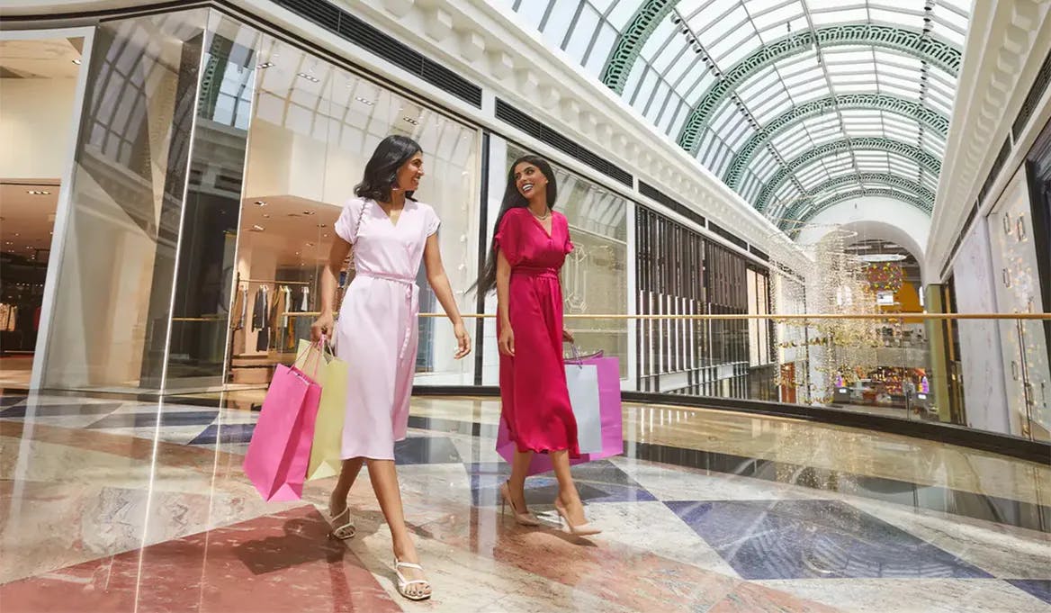 Dining, Retail, and Entertainment Options