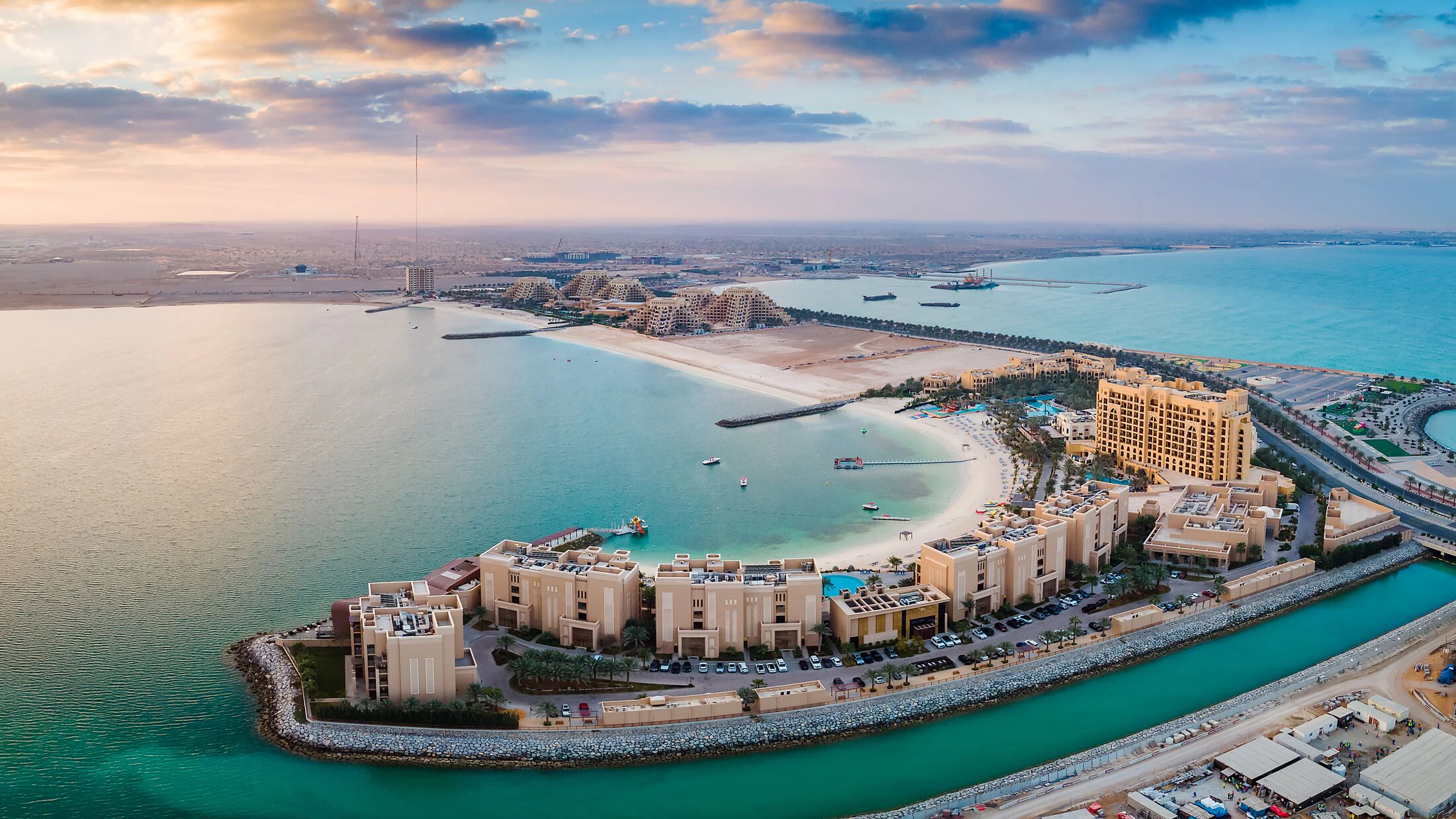 Ras Al Khaimah’s Top 5 Off‑Plan Luxury Developments to Watch in 2025