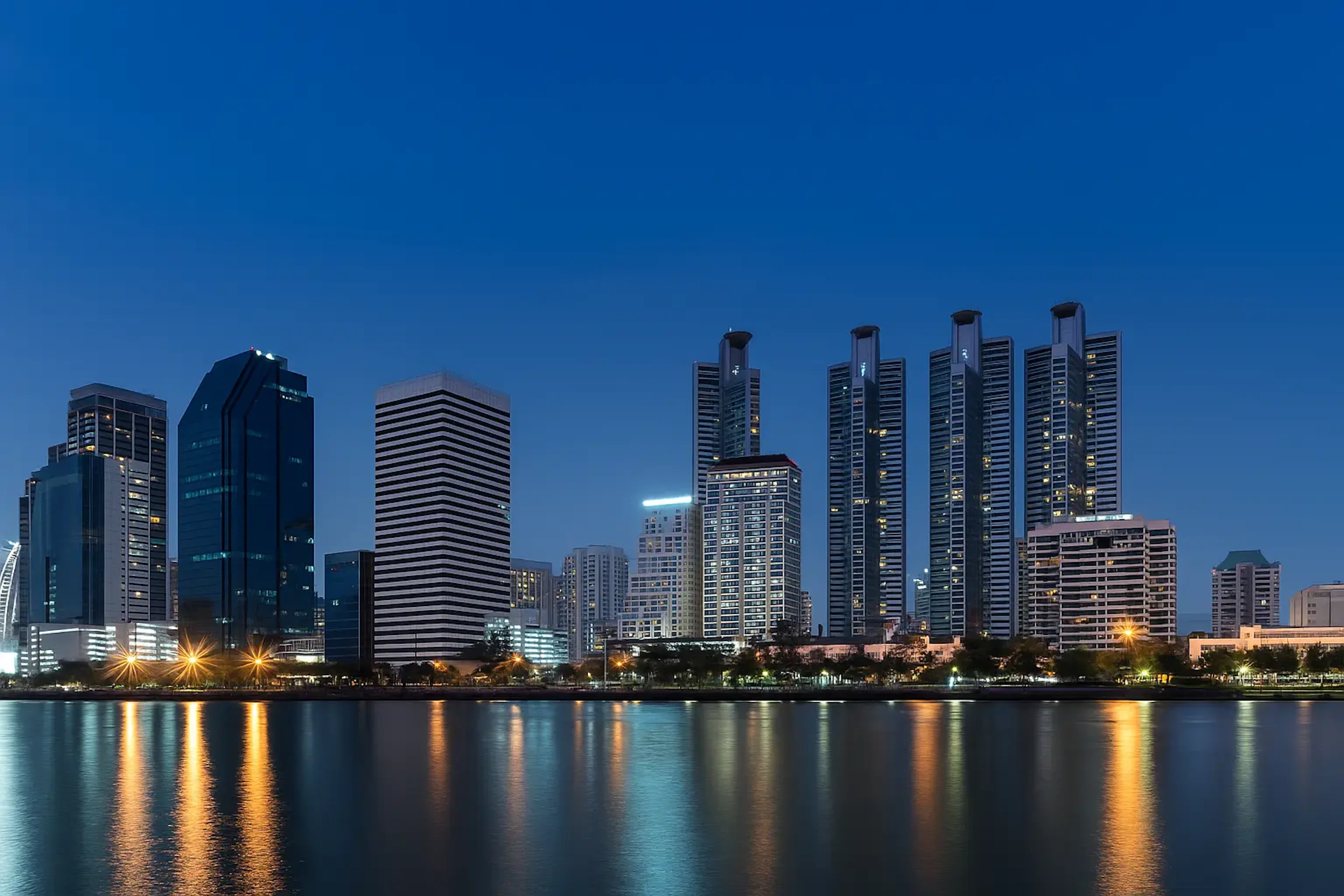 Off-Plan Properties with Sea Views in Dubai (2025 Edition)