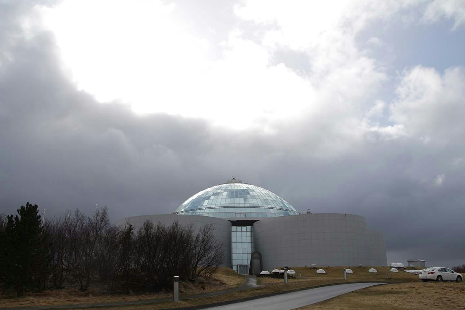 About the only 2 minutes of blue skies we had. The building is the Perlan, a hot water reservoir. In the dome, there is restaurant.