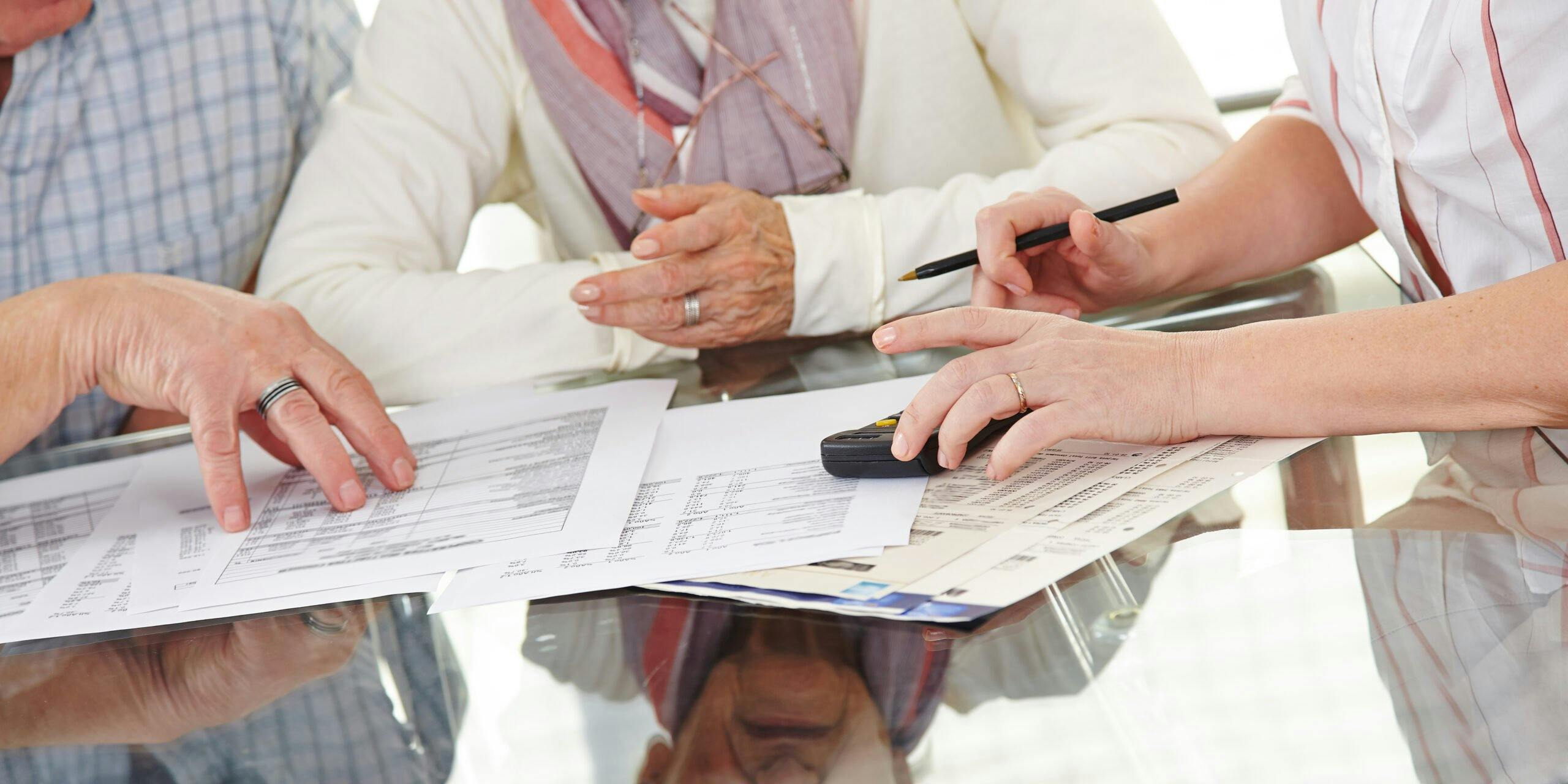 Senior,Couple,Discussing,Their,Pension,Options,With,A,Financial,Consultant