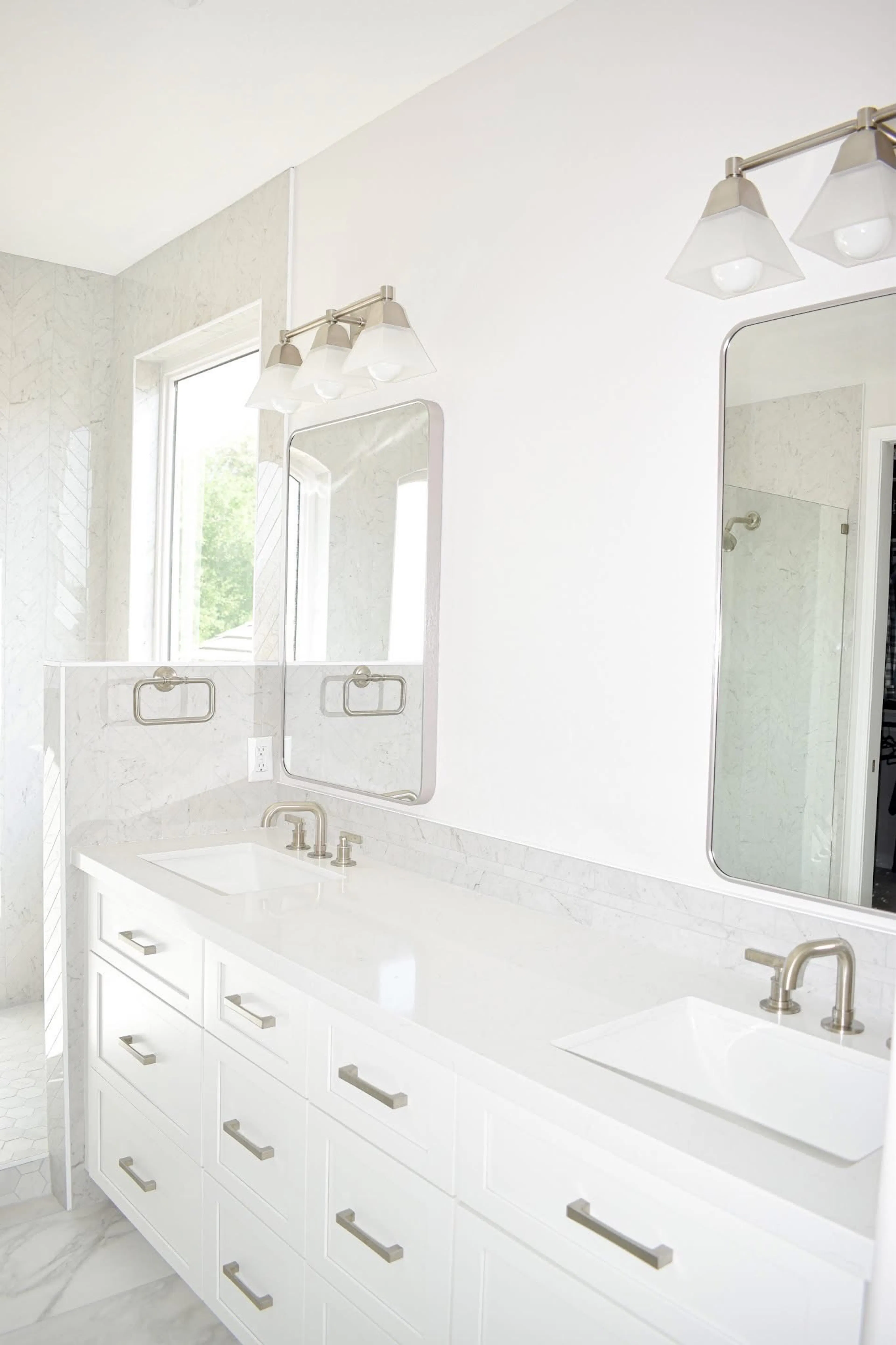 Elements 48 bathroom remodeling project photograph.