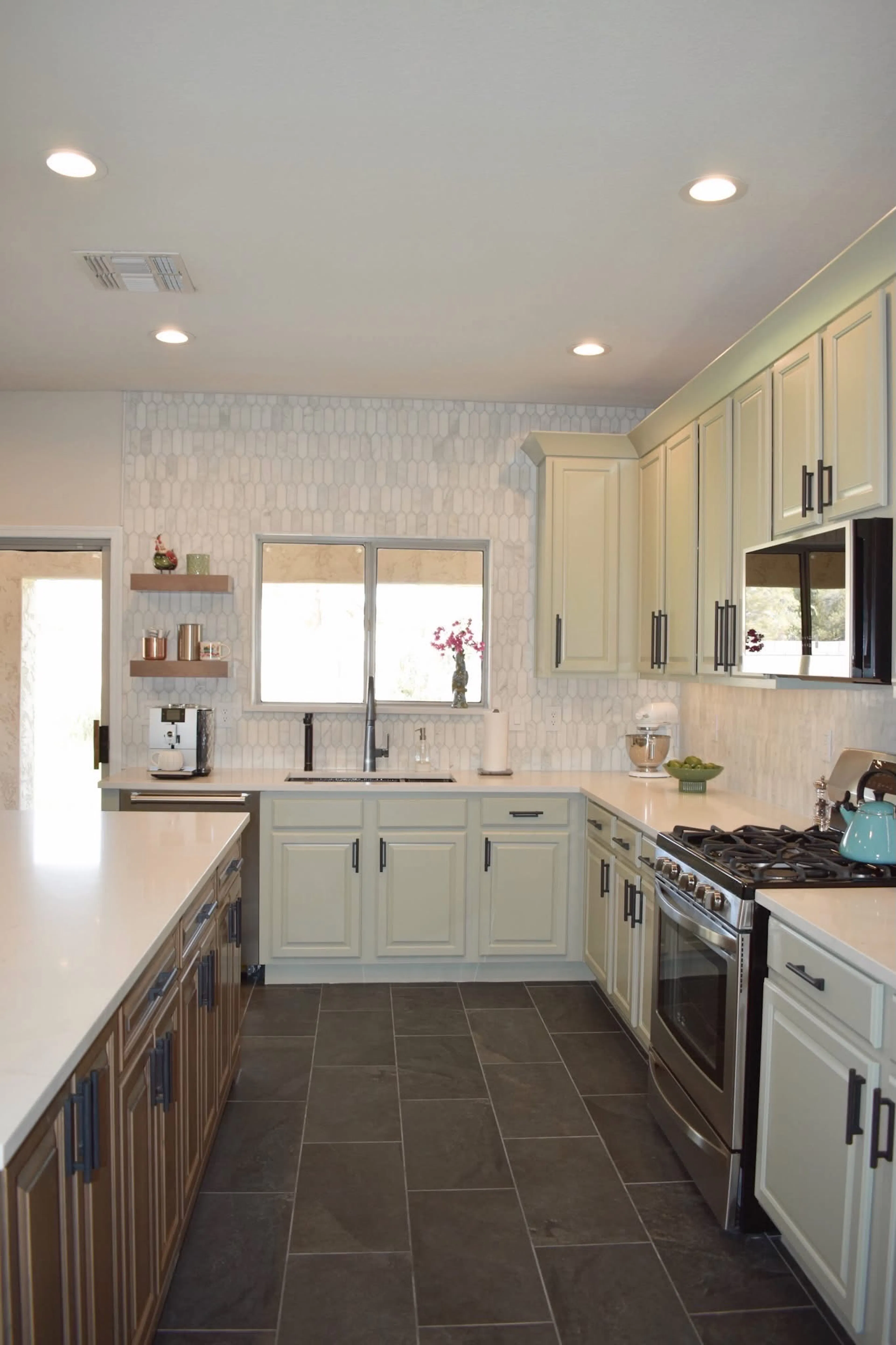 Elements 48 kitchen remodeling project photograph.