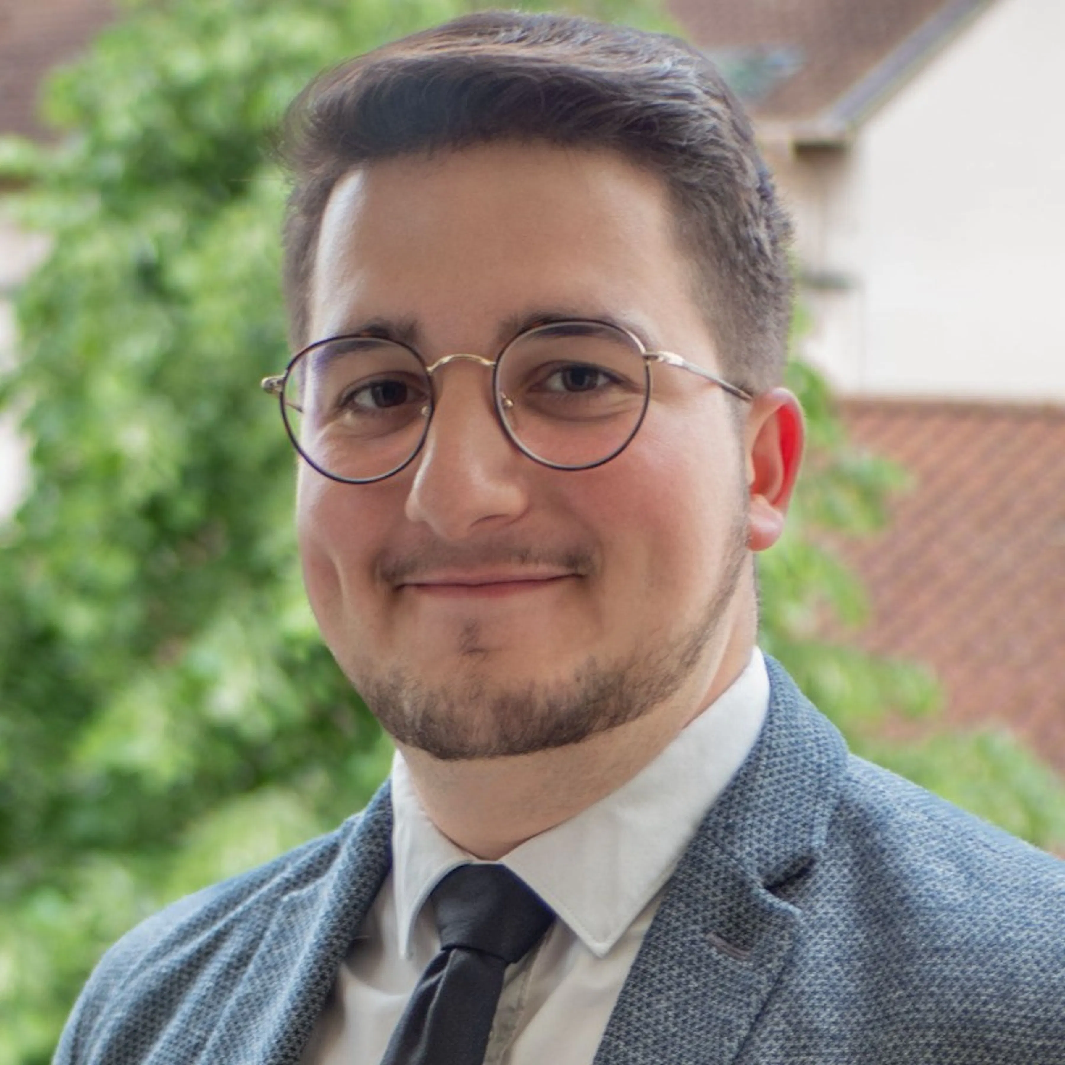 Maximilien Spirli Fraud, Nowbrains