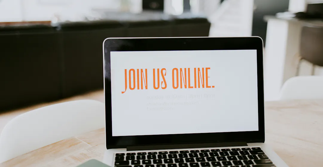 laptop representing elearning