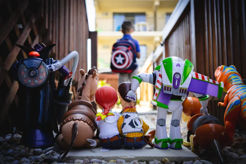 fr-cover-photo-sales-enablement-team-toys