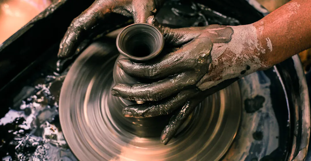 Rethinking organizational learning strategy as clay molding