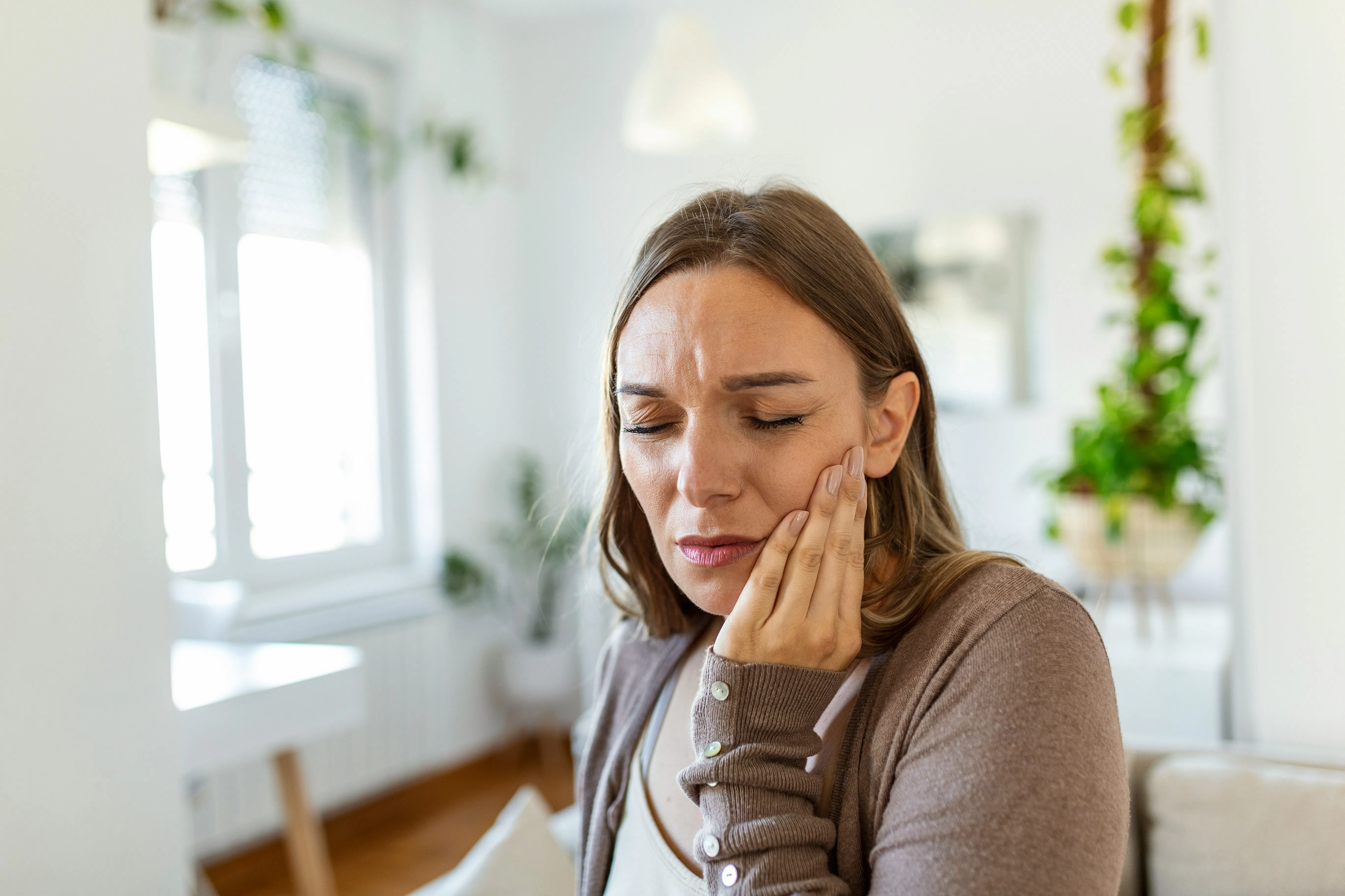 Why Does My Tooth Hurt When I Bite Down?