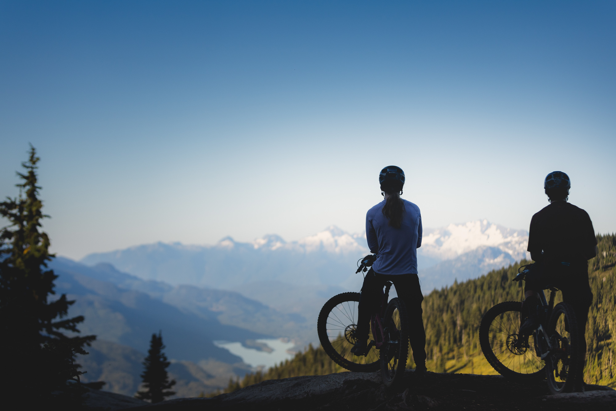 THE FOUR CORNERS RIDE CELEBRATING MIKI MARTIN 7mesh