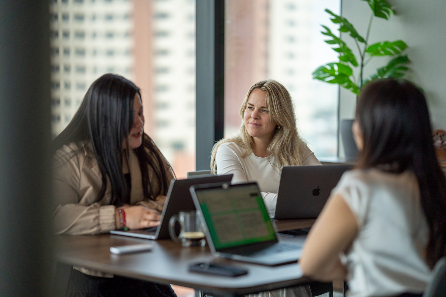 outsourcing customer service reps