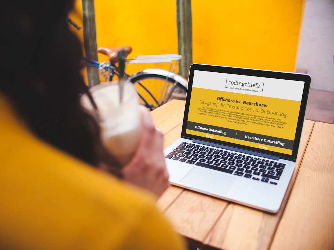 De juiste match: Ontdek de voordelen en uitdagingen van Offshore versus Nearshore Outstaffing