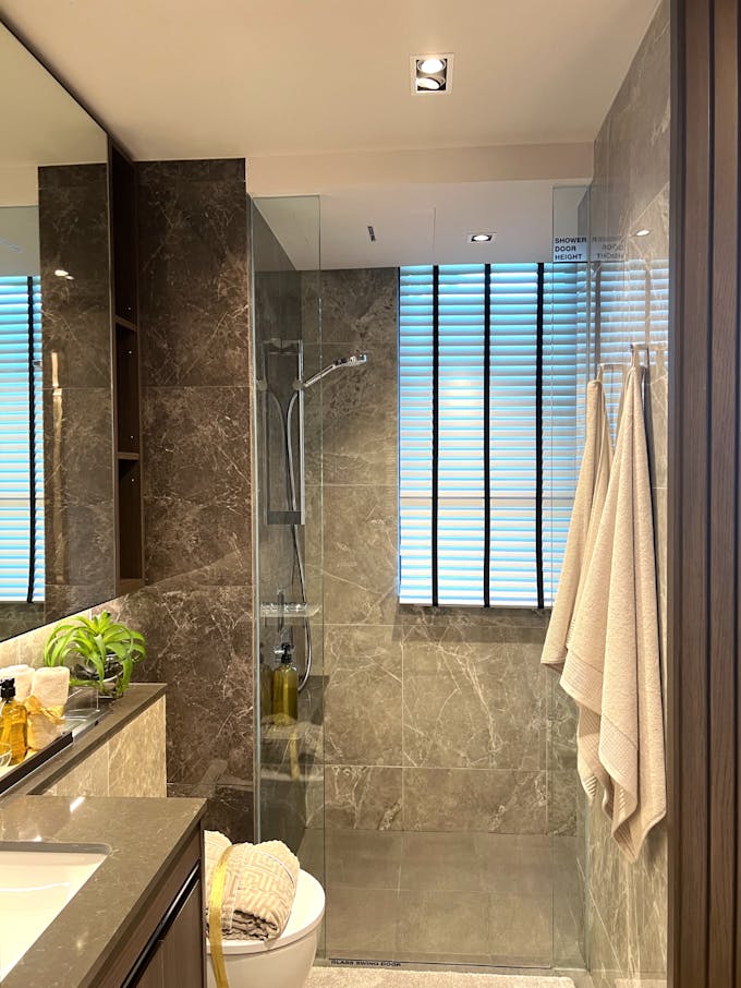tembusu grand 4 bedroom common bathroom