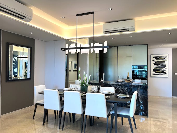 tembusu grand 4 bedroom dining area