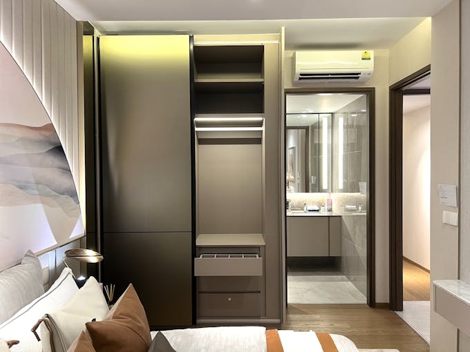 grand dunman 4 bedroom master bedroom