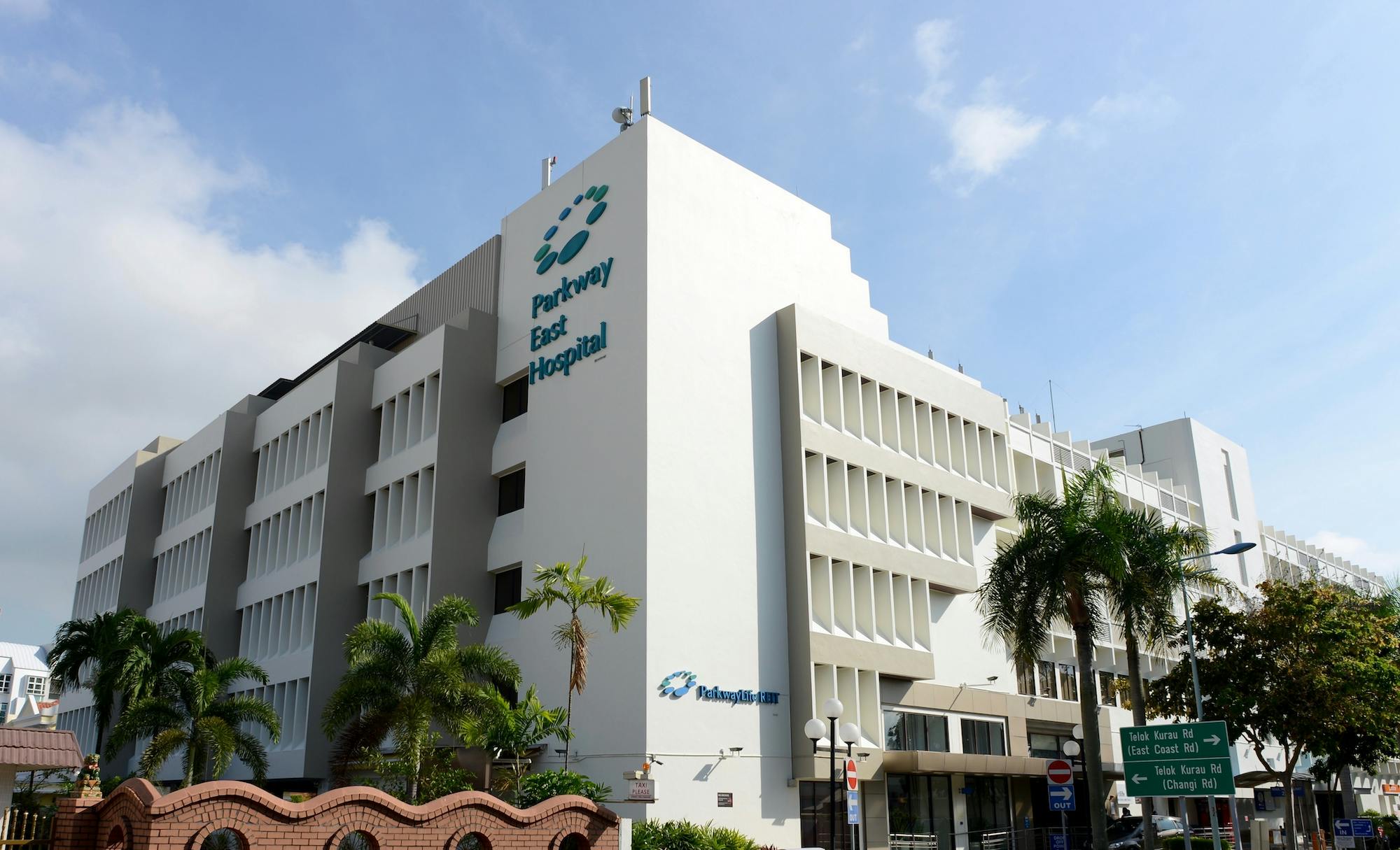 Parkway East Hospital is just an 8 minutes drive away from Seraya Residences