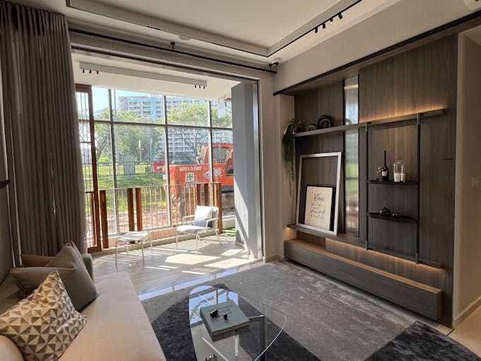 north gaia 3 bedroom yard study living room with balcony