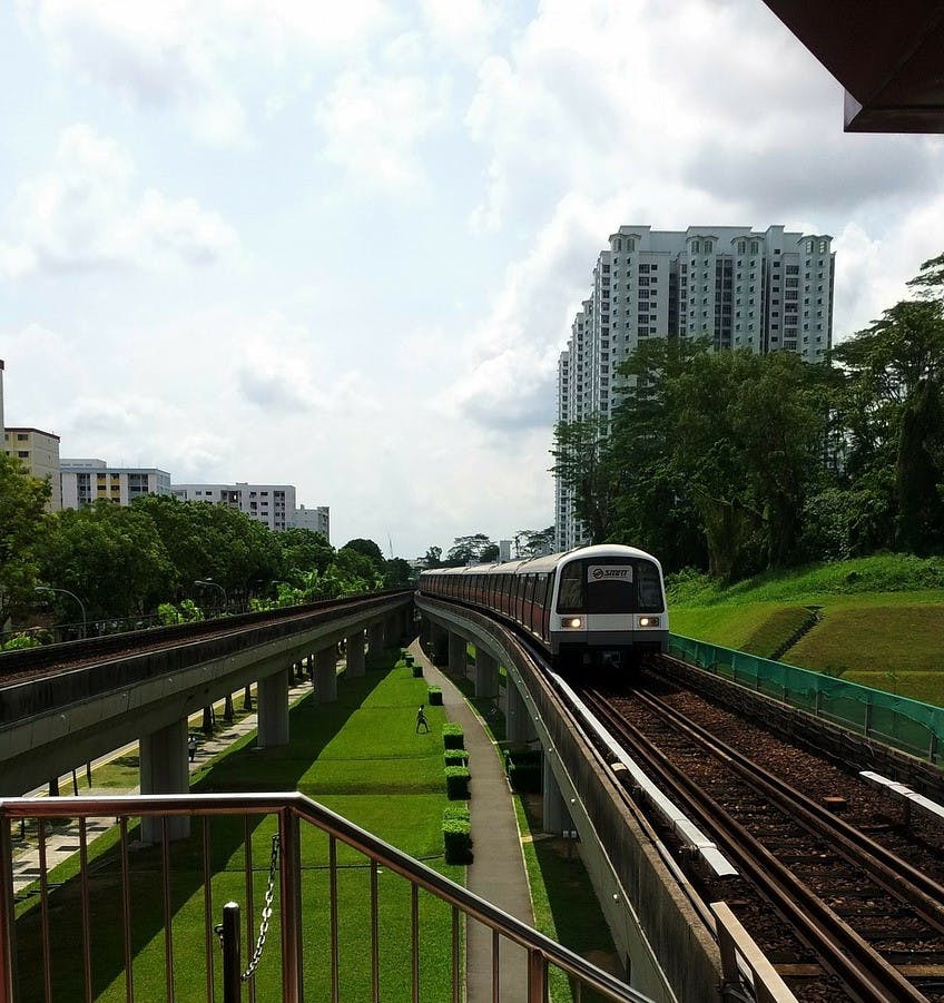 An overview of public transport options in the neighbourhood