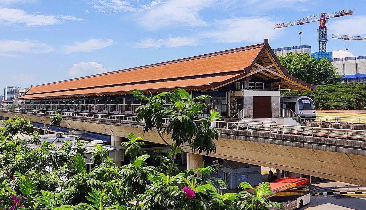 Eunos MRT station is one of many nearby MRT stations to Sundance Vista condominium