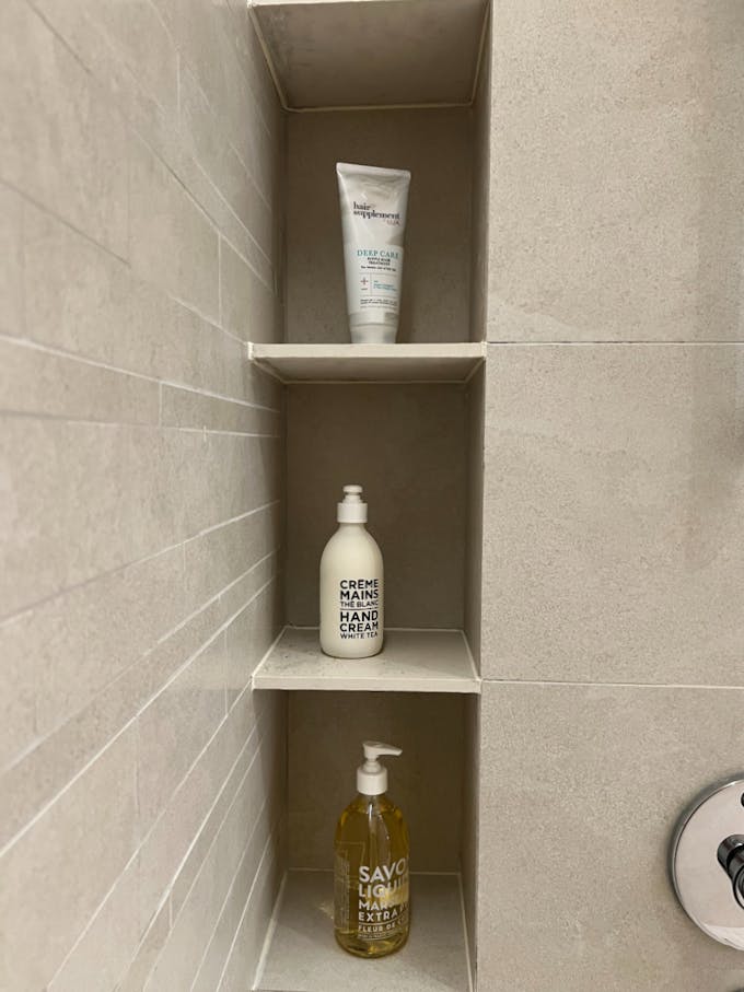 atlassia bathroom shelves