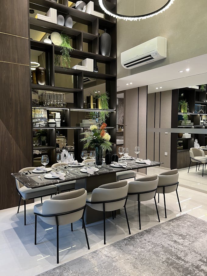 copen grand 4 bedroom unit dining area