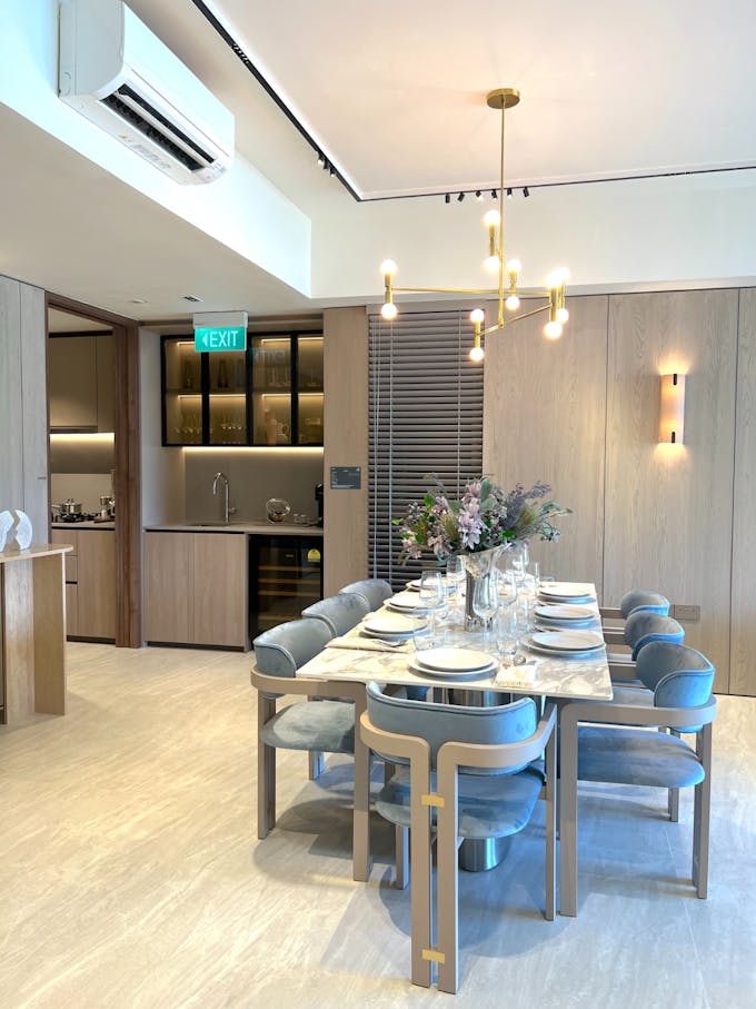 the reserve residences 4 bedroom horizon collection dining area