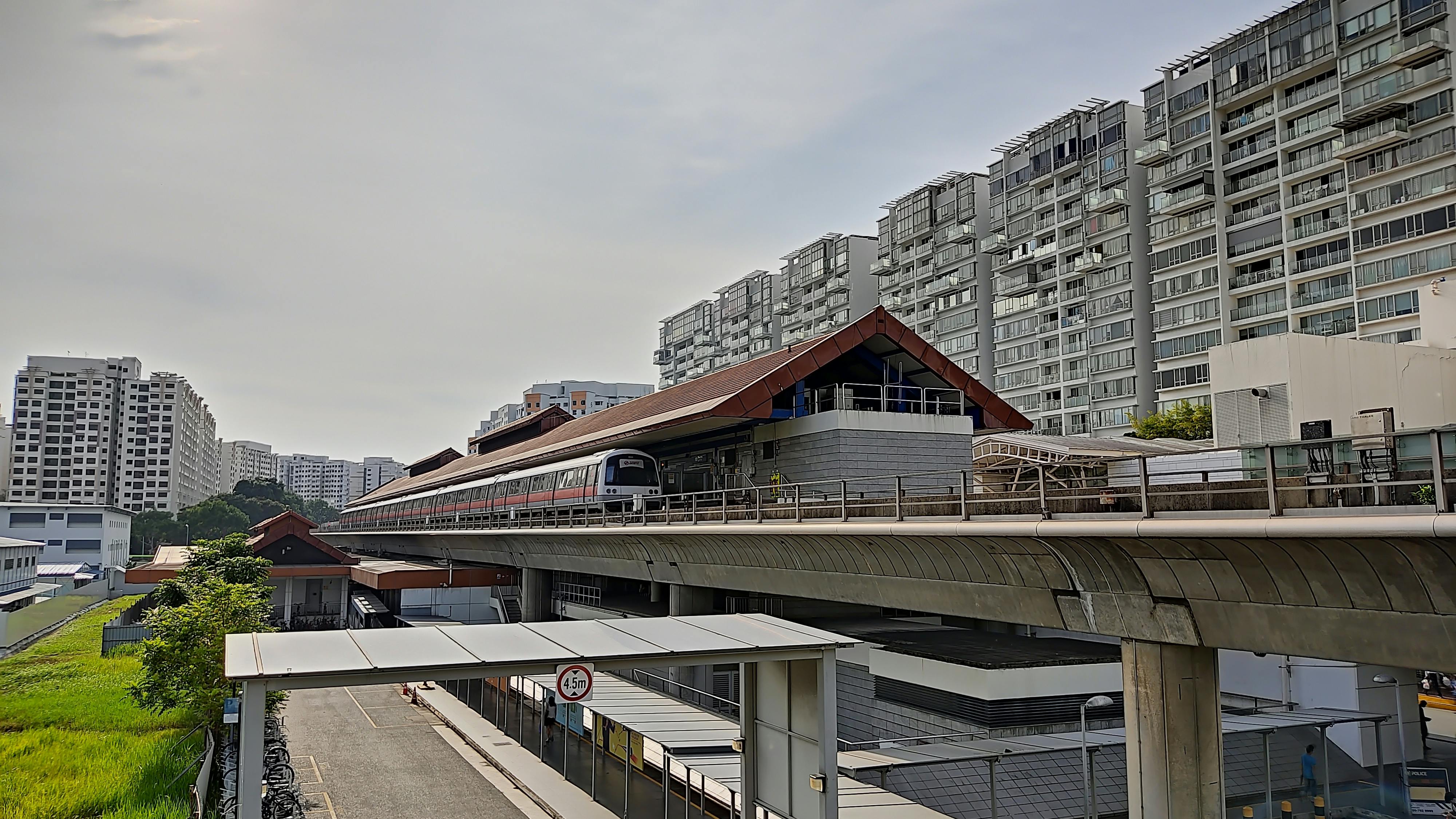  Boon Lay MRT Station