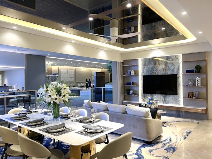 grand dunman 5 bedroom dining room