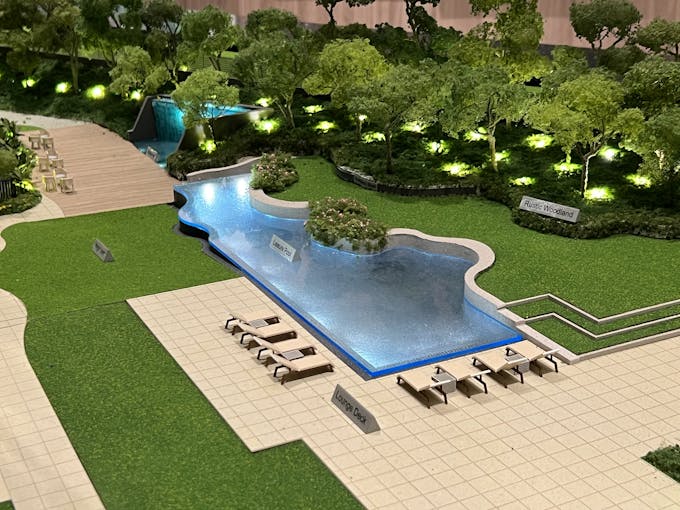 amo residence leisure pool