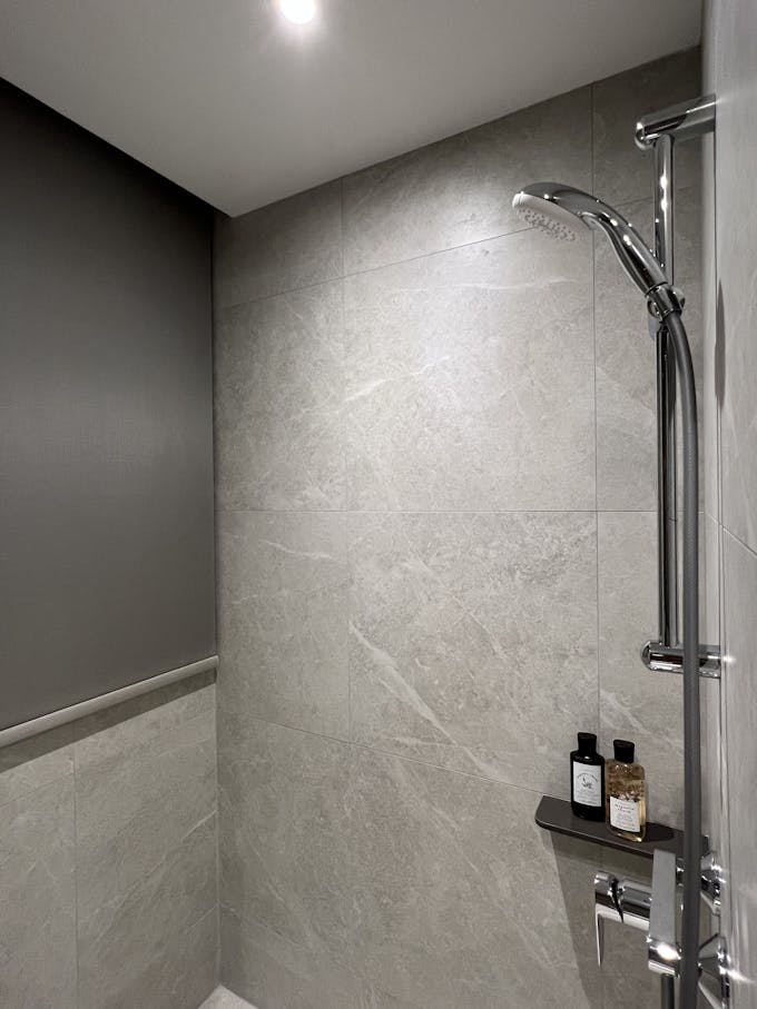 copen grand 4 bedroom master bathroom