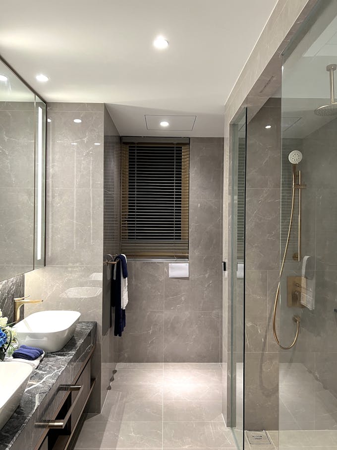 grand dunman 5 bedroom master bathroom