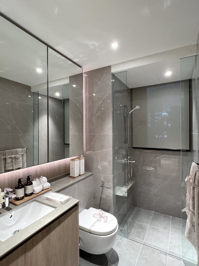 pinetree hill 3 bedroom common bathroom
