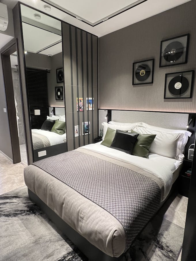piccadilly grand 4 bedroom dual key unit subunit bed
