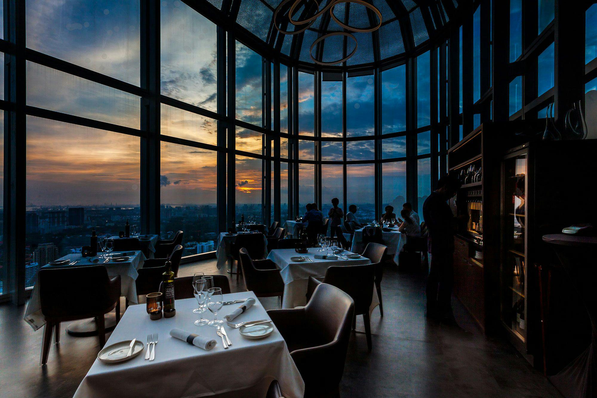Salt Grill & Sky Bar