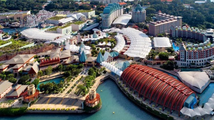 Feel spoiled for choice as Sentosa, a short drive away from The Reef at King's Dock, beckons you forth with its unlimited supply of activities.