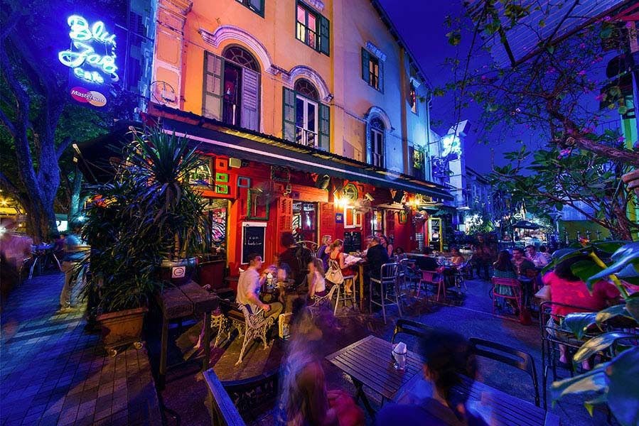 Bars and pubs along Arab Street